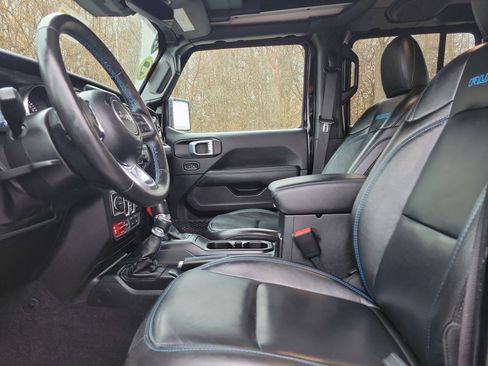 Used 2021 Jeep Wrangler Unlimited Rubicon 4xe w/ Cold Weather Group image 12