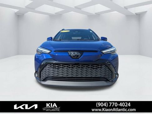 Used 2024 Toyota Corolla Cross AWD Hybrid w/ Convenience Package image 8
