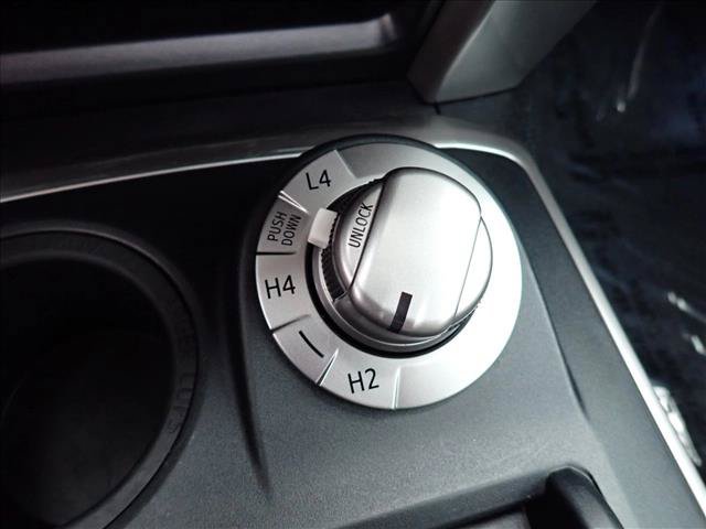 Used 2020 Toyota 4Runner SR5 Premium w/ Moonroof Package AWD/4WD image 19