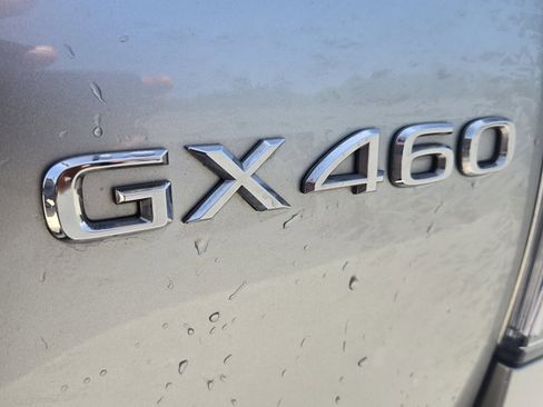Used 2020 Lexus GX 460 Premium w/ Premium Package image 7