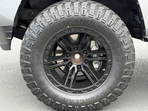 Used 2021 Toyota Tacoma SR RWD image 26