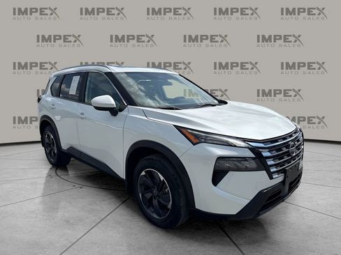 Used 2024 Nissan Rogue SV w/ SV Premium Package AWD/4WD image 7