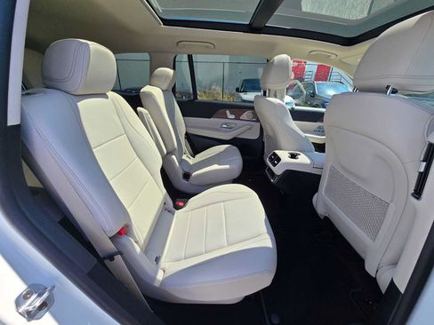 Used 2026 Mercedes-Benz GLS 450 4MATIC image 14