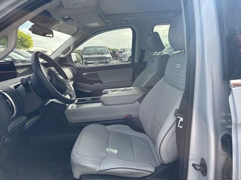 Used 2025 Ford Expedition Max Platinum w/ Platinum Ultimate Package image 9