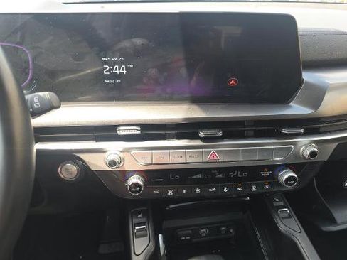 Used 2025 Kia Telluride S AWD/4WD image 4