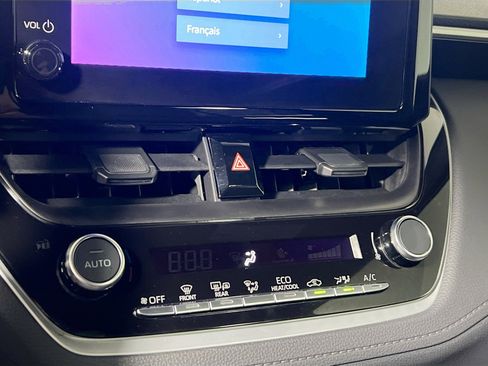 Used 2024 Toyota Corolla Cross SE image 27