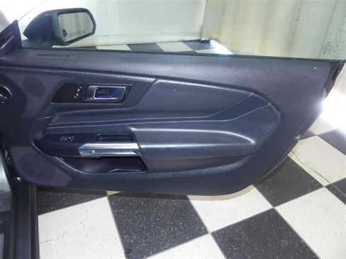 Used 2025 Ford Mustang GT Premium RWD image 29