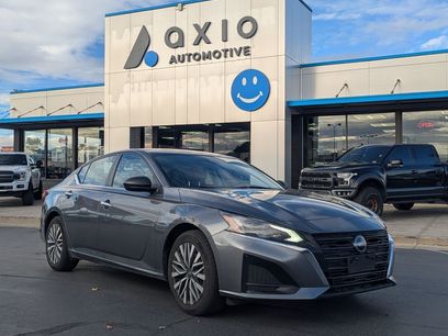 Used 2024 Nissan Altima 2.5 SV