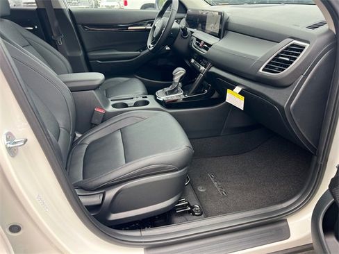 Used 2025 Kia Seltos SX image 13