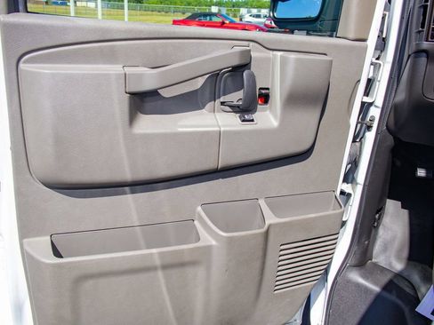 Used 2021 Chevrolet Express 2500 w/ Driver Convenience Package RWD image 9