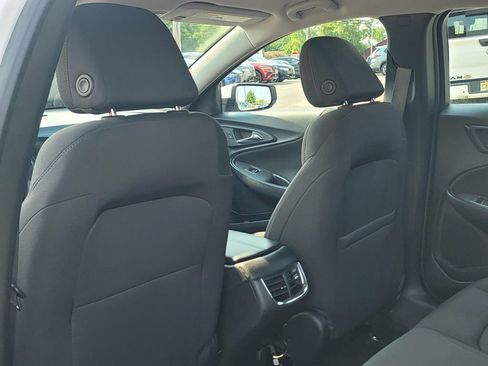 Used 2024 Chevrolet Malibu LT FWD image 16