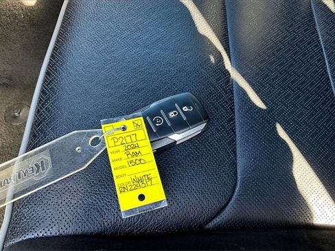Used 2024 RAM 1500 Laramie image 10