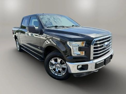 Used 2015 Ford F150 XLT w/ Equipment Group 301A Mid AWD/4WD image 3