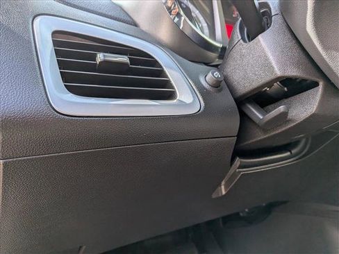 Used 2017 GMC Terrain SLE w/ Chrome Edition image 17