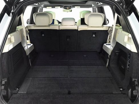 Used 2025 Land Rover Range Rover Long Wheelbase Autobiography image 35