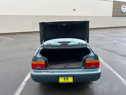 Used 1995 Toyota Corolla DX image 16