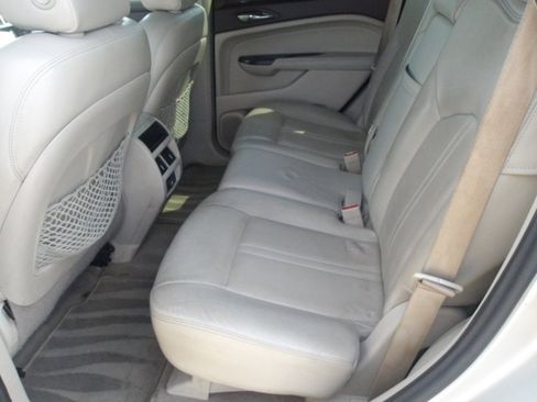 Used 2013 Cadillac SRX Luxury w/ Driver Awareness Package image 17