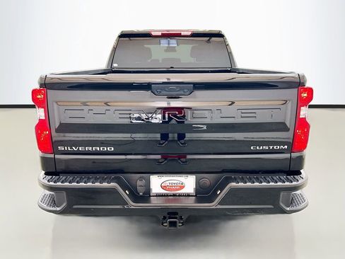Used 2025 Chevrolet Silverado 1500 Custom RWD image 5