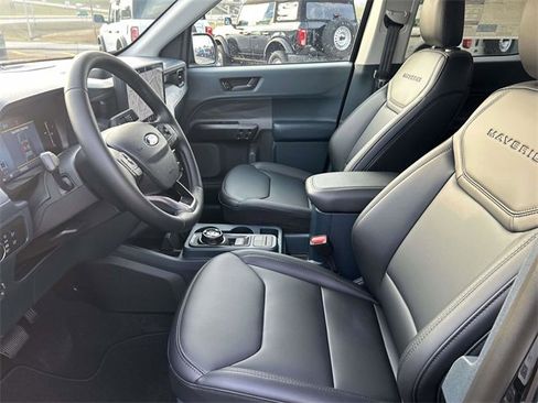 New 2026 Ford Maverick Lariat w/ Black Appearance Package image 8