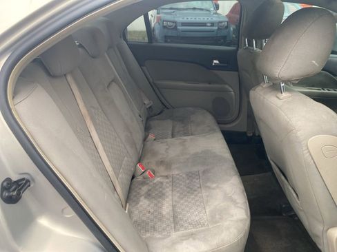 Used 2010 Ford Fusion SE image 22