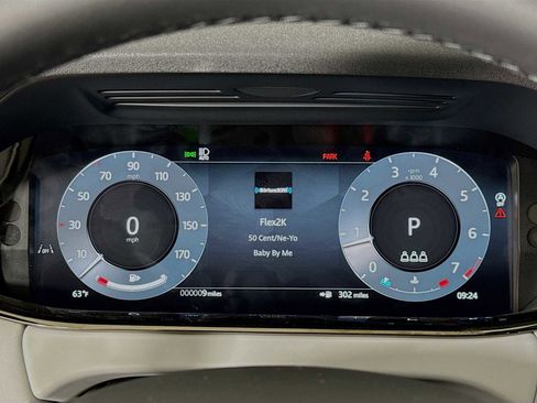 New 2026 Land Rover Range Rover Evoque Dynamic SE image 12