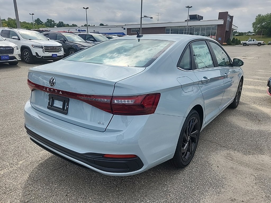 New 2026 Volkswagen Jetta SE FWD image 7