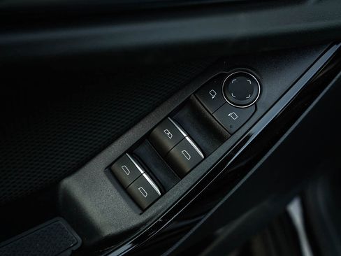 New 2026 Chevrolet Equinox RS w/ Convenience Package III image 17