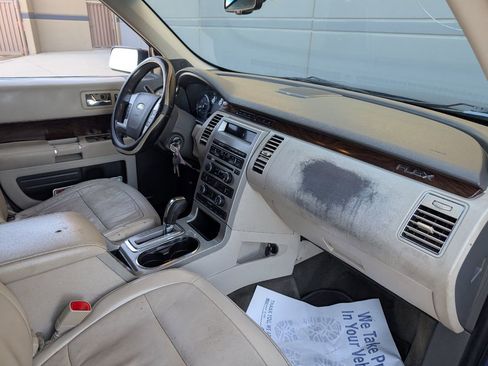 Used 2011 Ford Flex SEL w/ Rapid Spec Order Code image 19