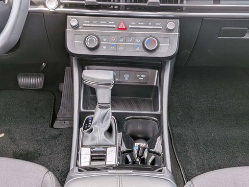 Used 2026 Hyundai Tucson SE FWD image 19
