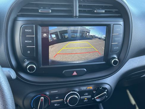 Certified 2023 Kia Soul LX w/ LX Technology Package image 25