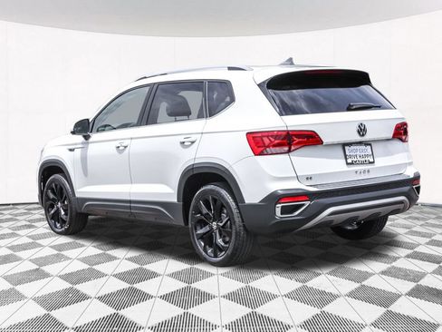 Used 2023 Volkswagen Taos SE w/ Black Wheel Package FWD image 13