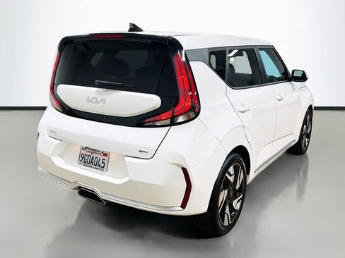 Certified 2023 Kia Soul GT-Line image 7