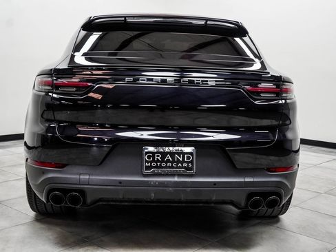 Used 2020 Porsche Cayenne image 7