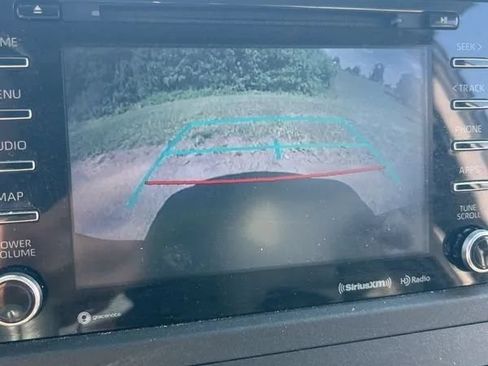 Used 2018 Toyota Sienna XLE Premium AWD/4WD image 31