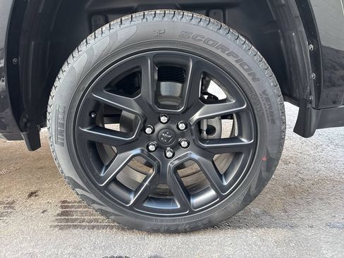 Used 2026 RAM 1500 Laramie w/ Night Edition AWD/4WD image 8