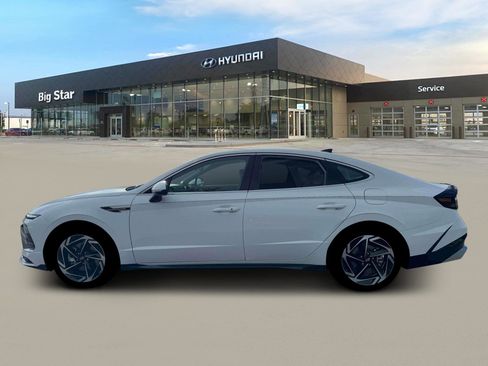 New 2026 Hyundai Sonata SEL image 3