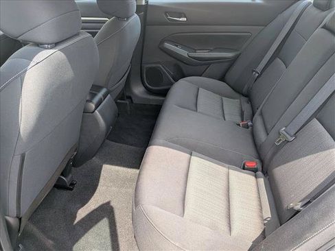 Used 2022 Nissan Altima 2.5 SV FWD image 17