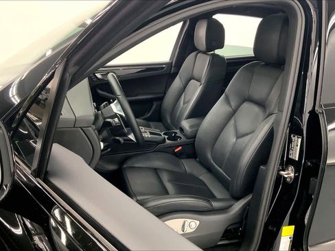 Used 2021 Porsche Macan S AWD/4WD image 21