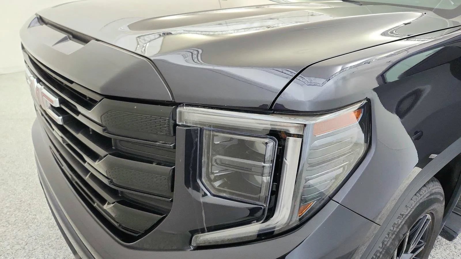 Used 2024 GMC Sierra 1500 Elevation AWD/4WD image 33