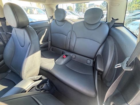 Used 2013 MINI Cooper Hardtop image 9