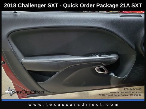 Used 2018 Dodge Challenger SXT w/ Blacktop Package image 8