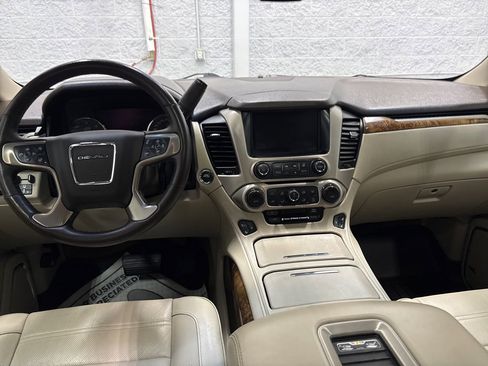 Used 2015 GMC Yukon Denali image 10