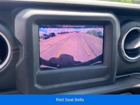 Used 2020 Jeep Wrangler Unlimited Rubicon w/ Quick Order Package 28Y Recon AWD/4WD image 11