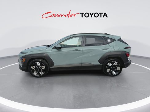 Used 2025 Hyundai Kona SEL FWD image 5