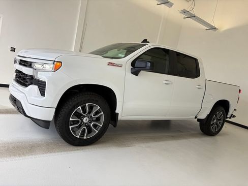 New 2026 Chevrolet Silverado 1500 RST AWD/4WD image 17