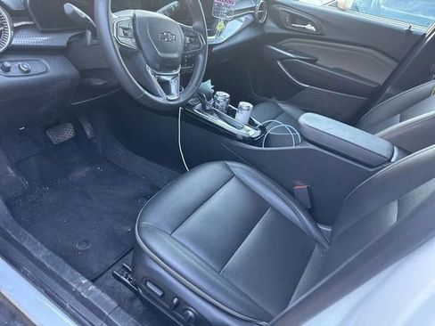 Used 2025 Chevrolet Trax ACTIV w/ Driver Confidence Package image 18