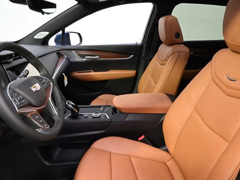 New 2026 Cadillac XT5 Premium Luxury w/ Driver Assist Package AWD/4WD image 13