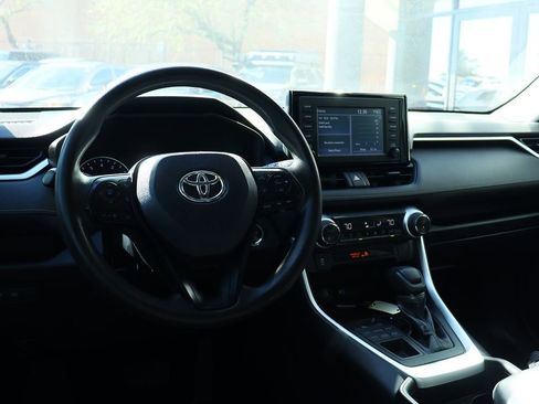 Used 2019 Toyota RAV4 XLE image 32