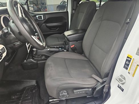 Used 2021 Jeep Gladiator Sport AWD/4WD image 16