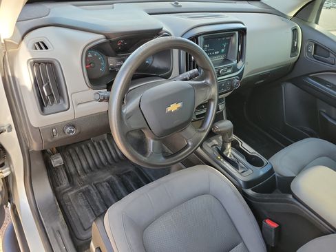 Used 2018 Chevrolet Colorado W/T RWD image 8